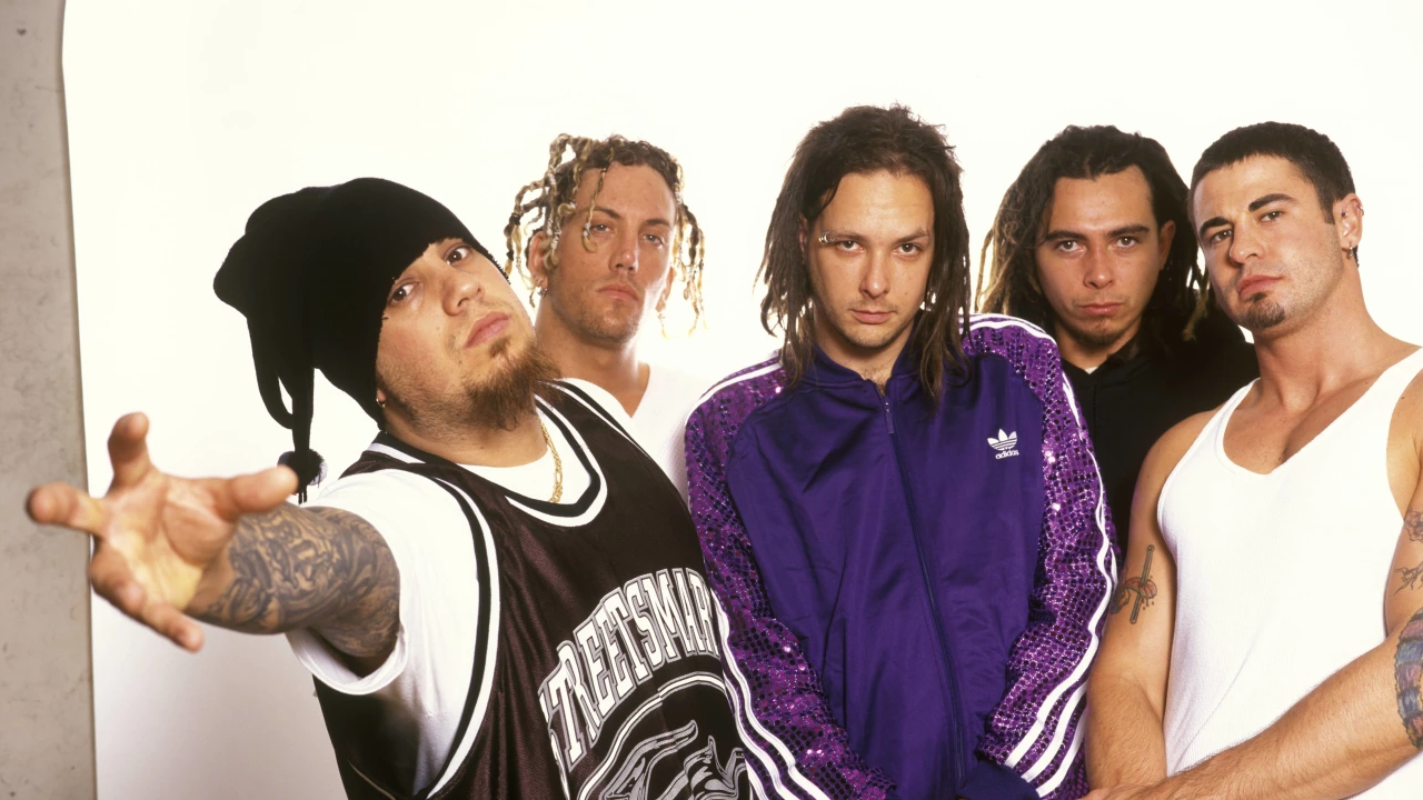 Korn - Freak on a Leash